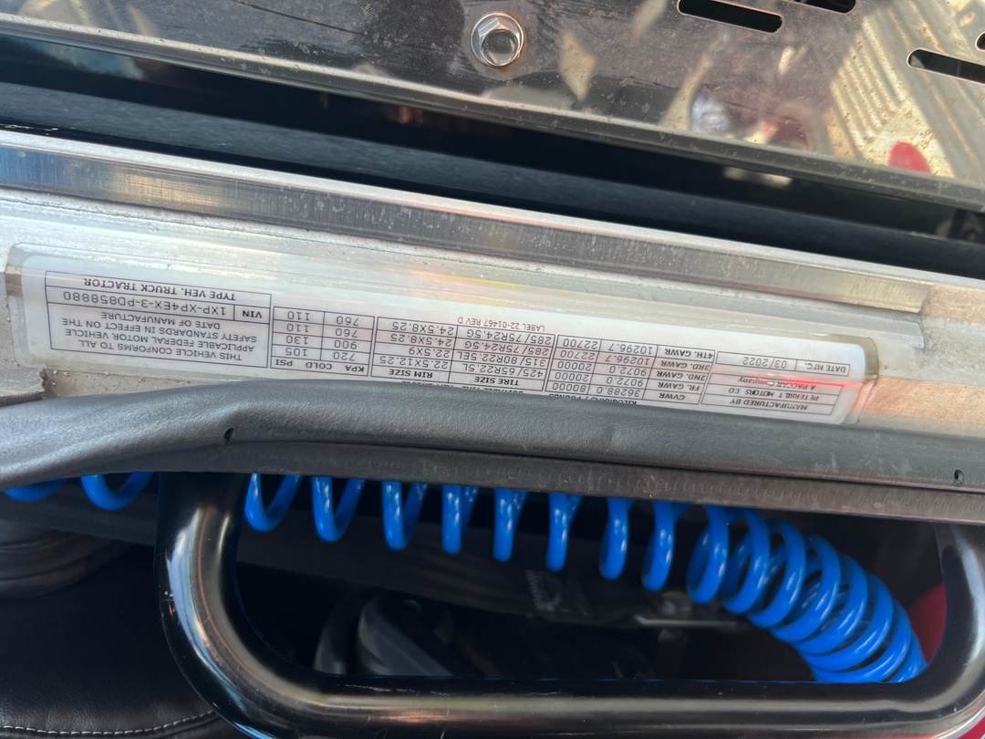 2023 Peterbilt 389 - image 26