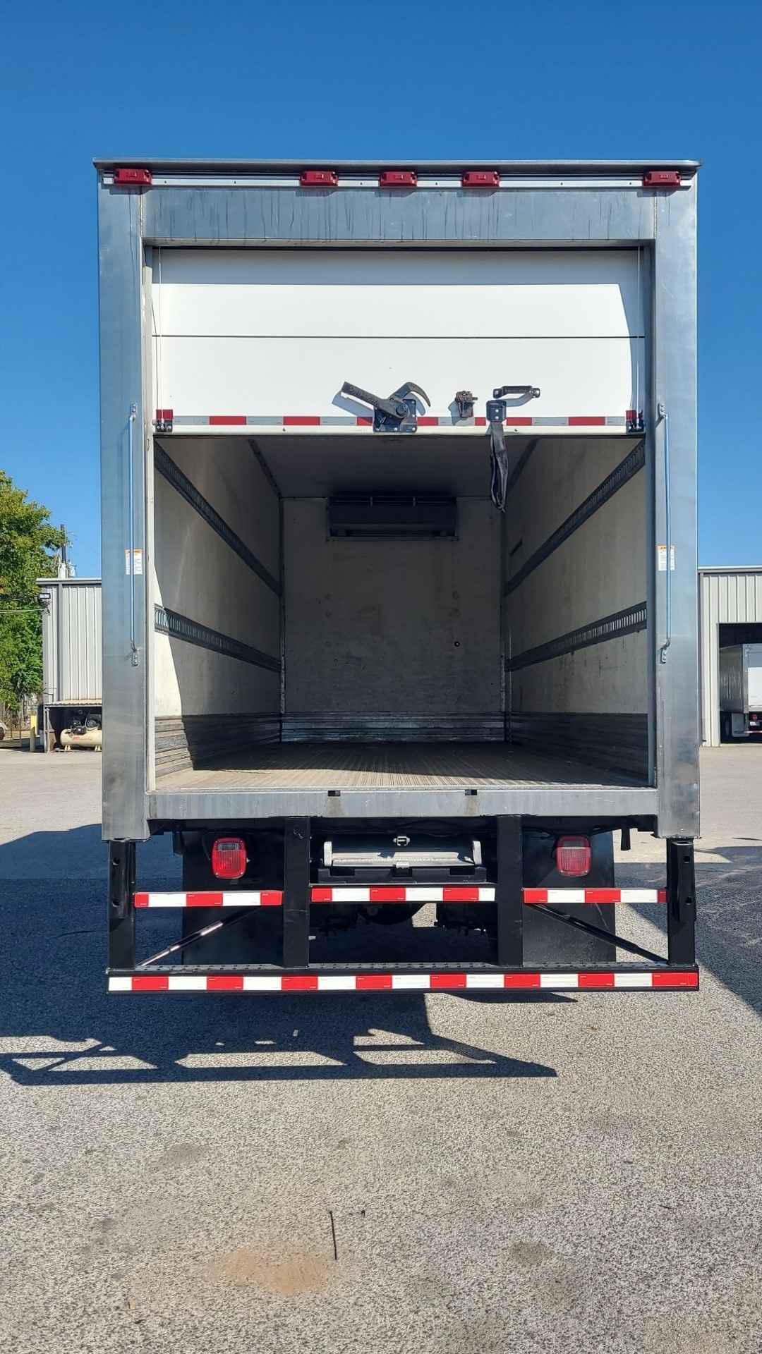 2019 International 4300 - image 1