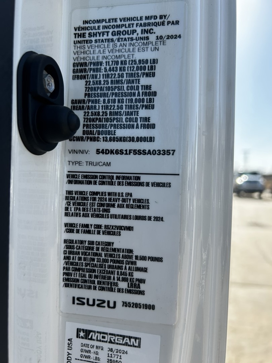 2025 Isuzu FTR - image 2