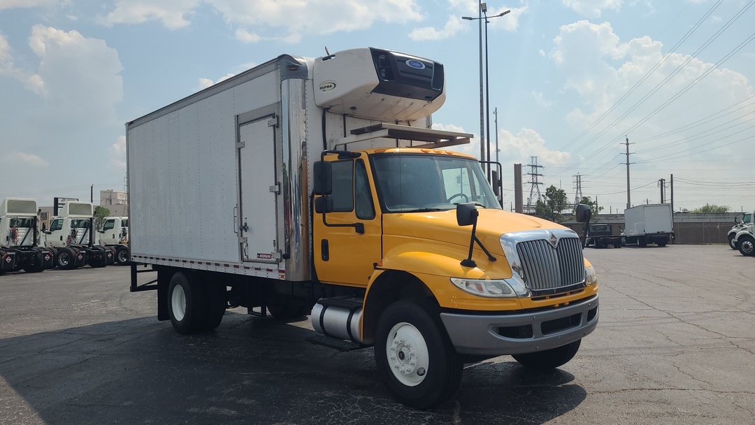 2019 International 4300 - image 10