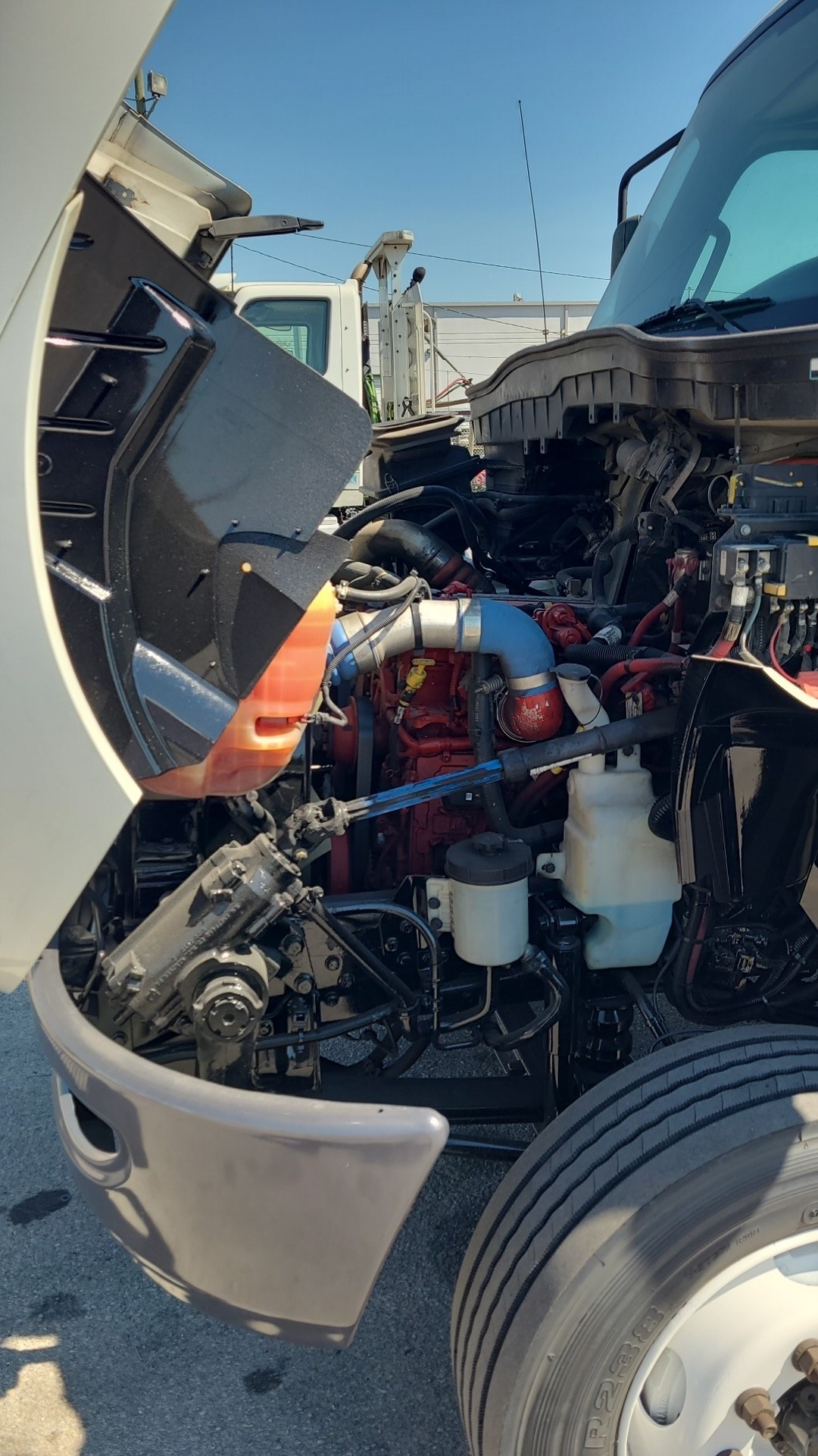 2020 International MV - image 5