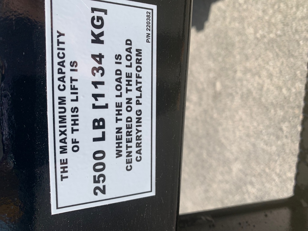 2025 Isuzu NRR - image 4