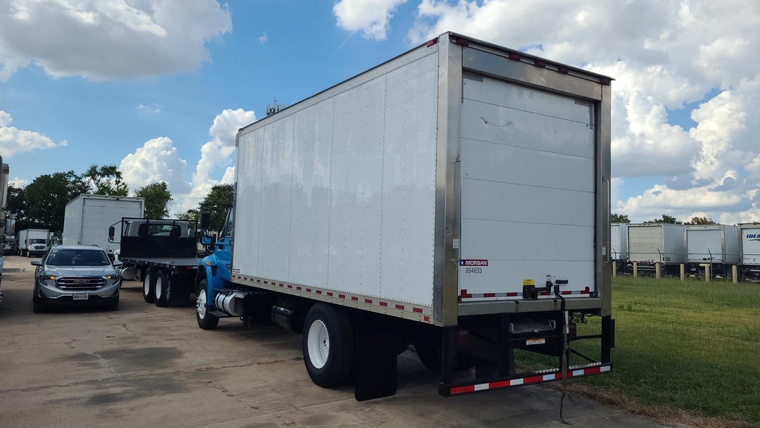 2019 International 4300 - image 2