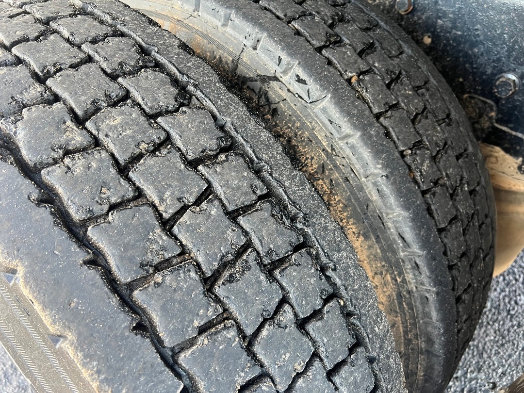 2009 International - image 7