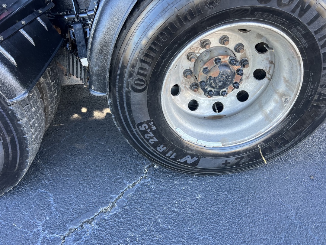 2024 International HX - image 11