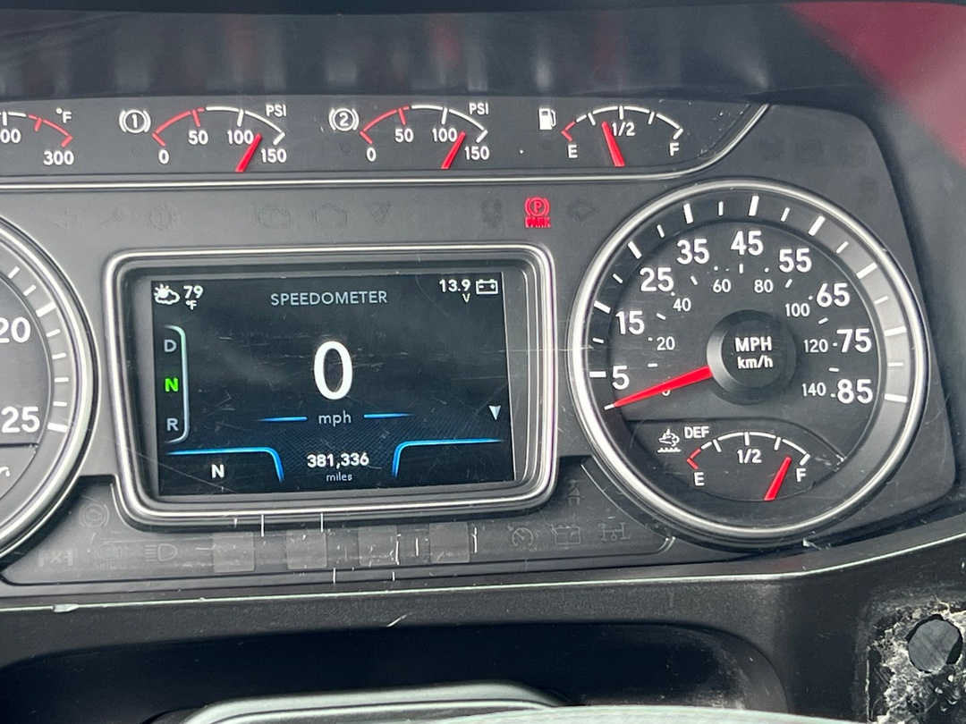 2021 International LT in Tyler, TX — photo 2