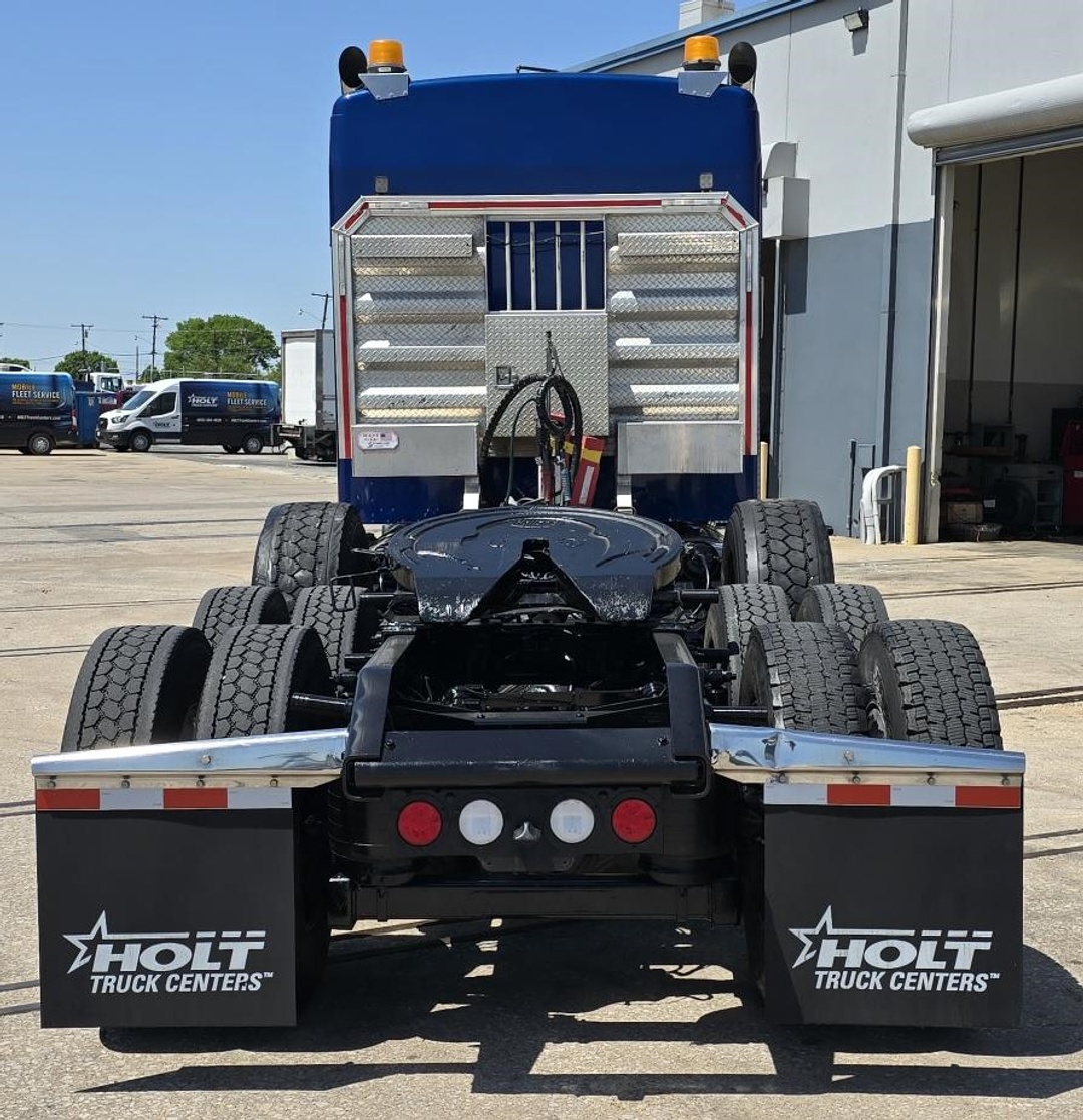 2022 Kenworth W900 - image 3