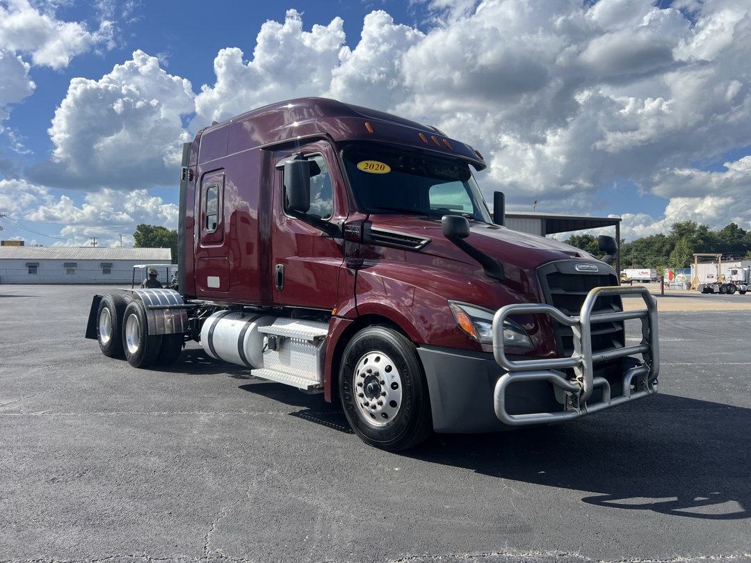2020 Freightliner Cascadia - image 2