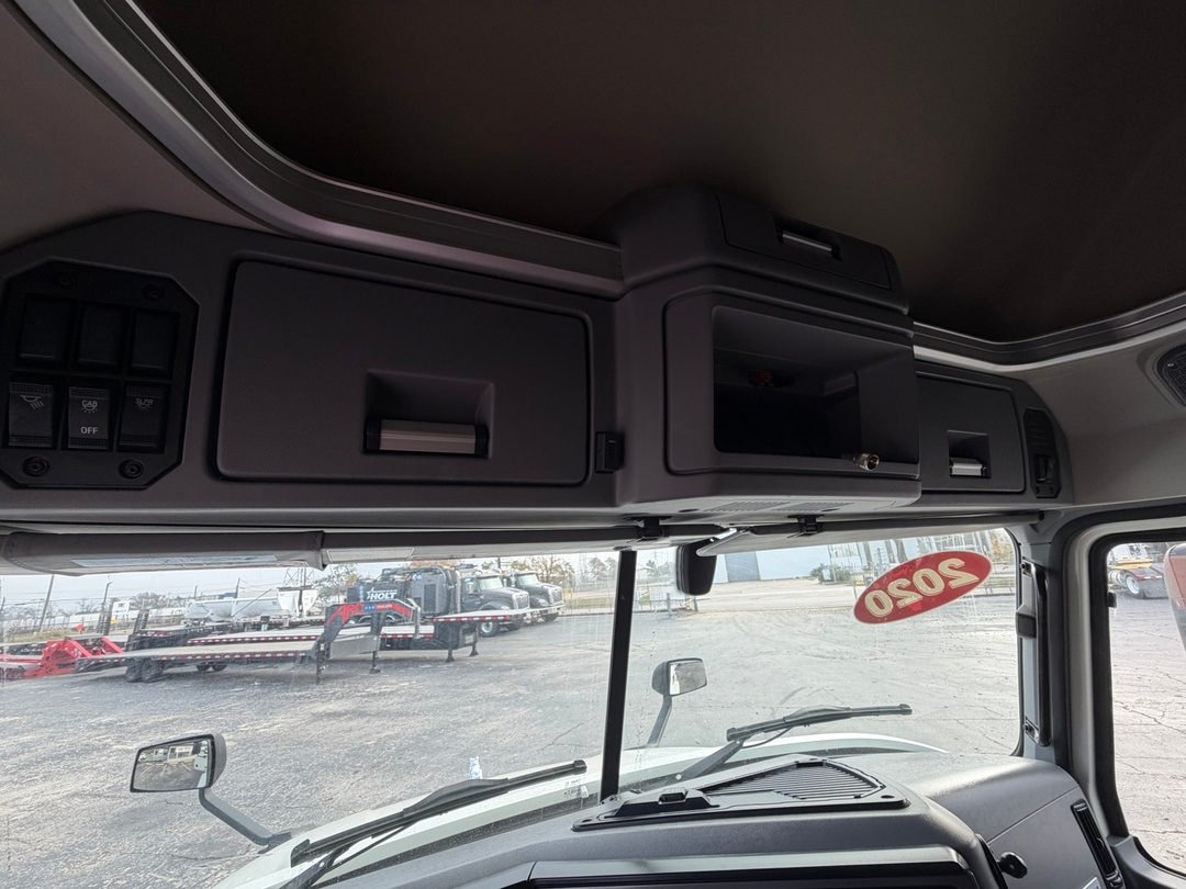 2020 Mack Anthem - image 10