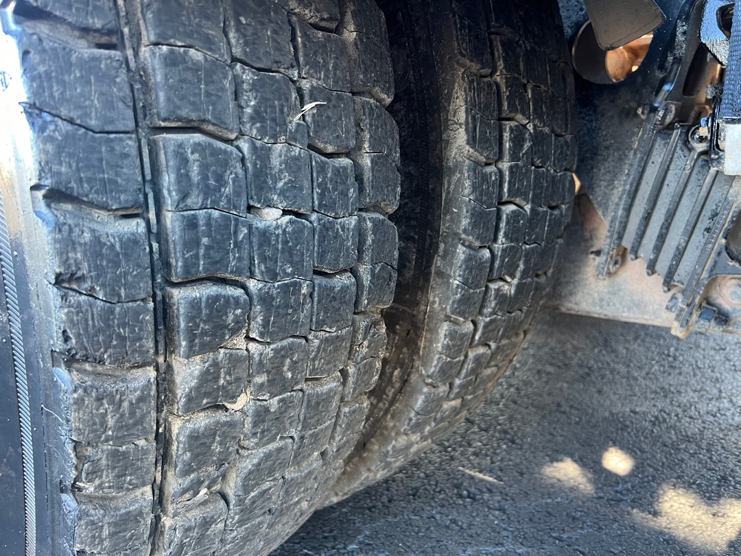 2024 International HX - image 14