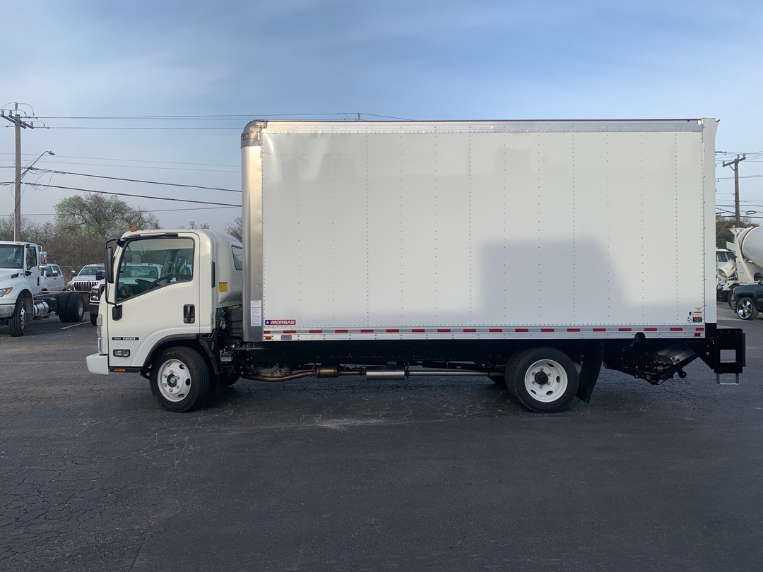 2024 Isuzu NRR - image 2