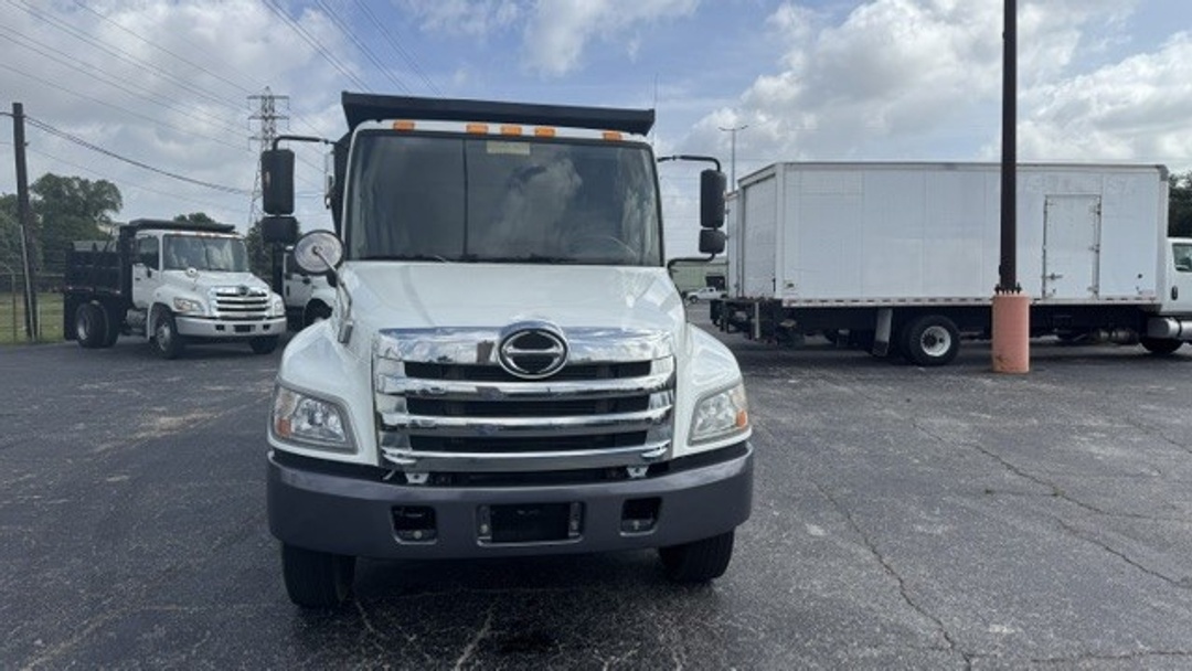 2014 Hino 338 in Houston, TX — photo 3