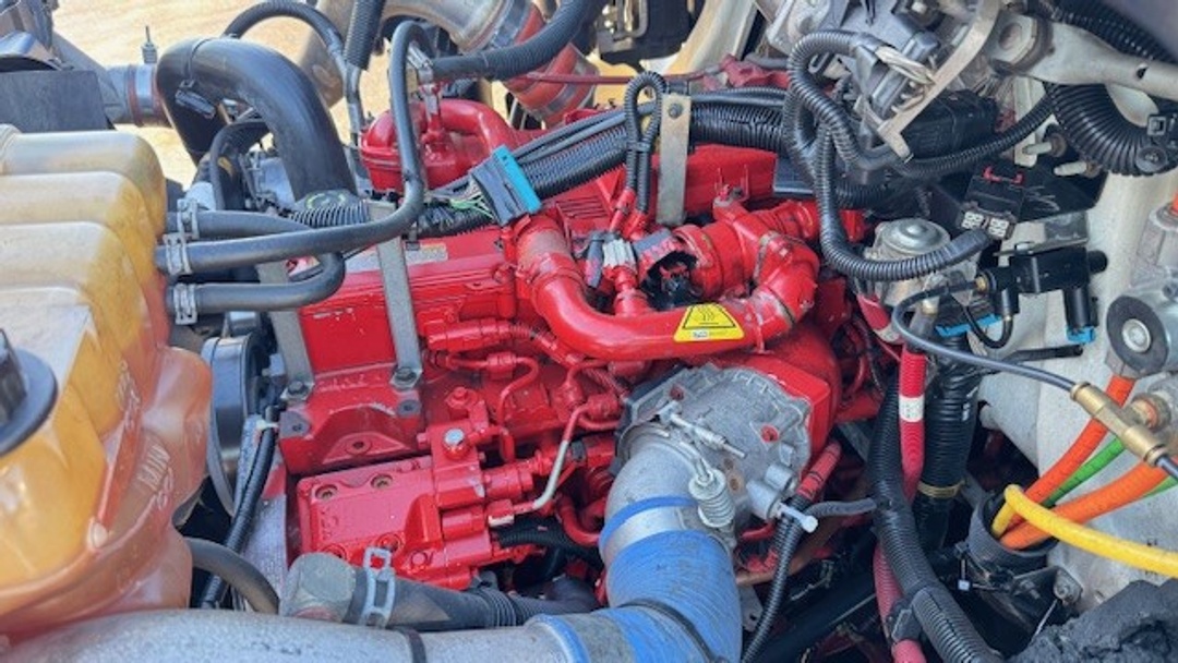 2018 International - image 12