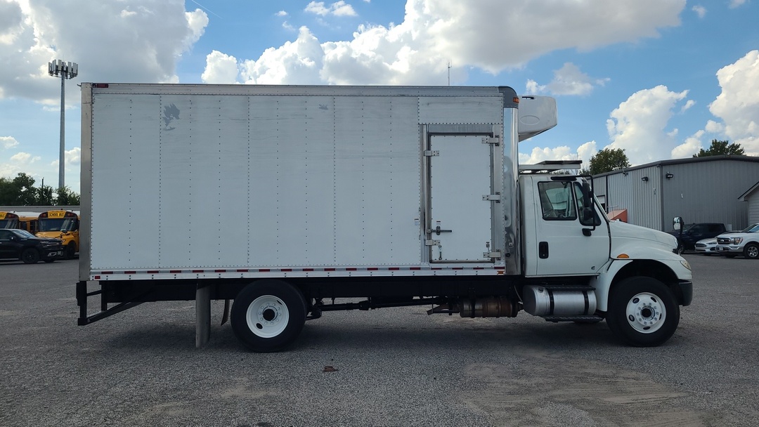 2019 International 4300 - image 1