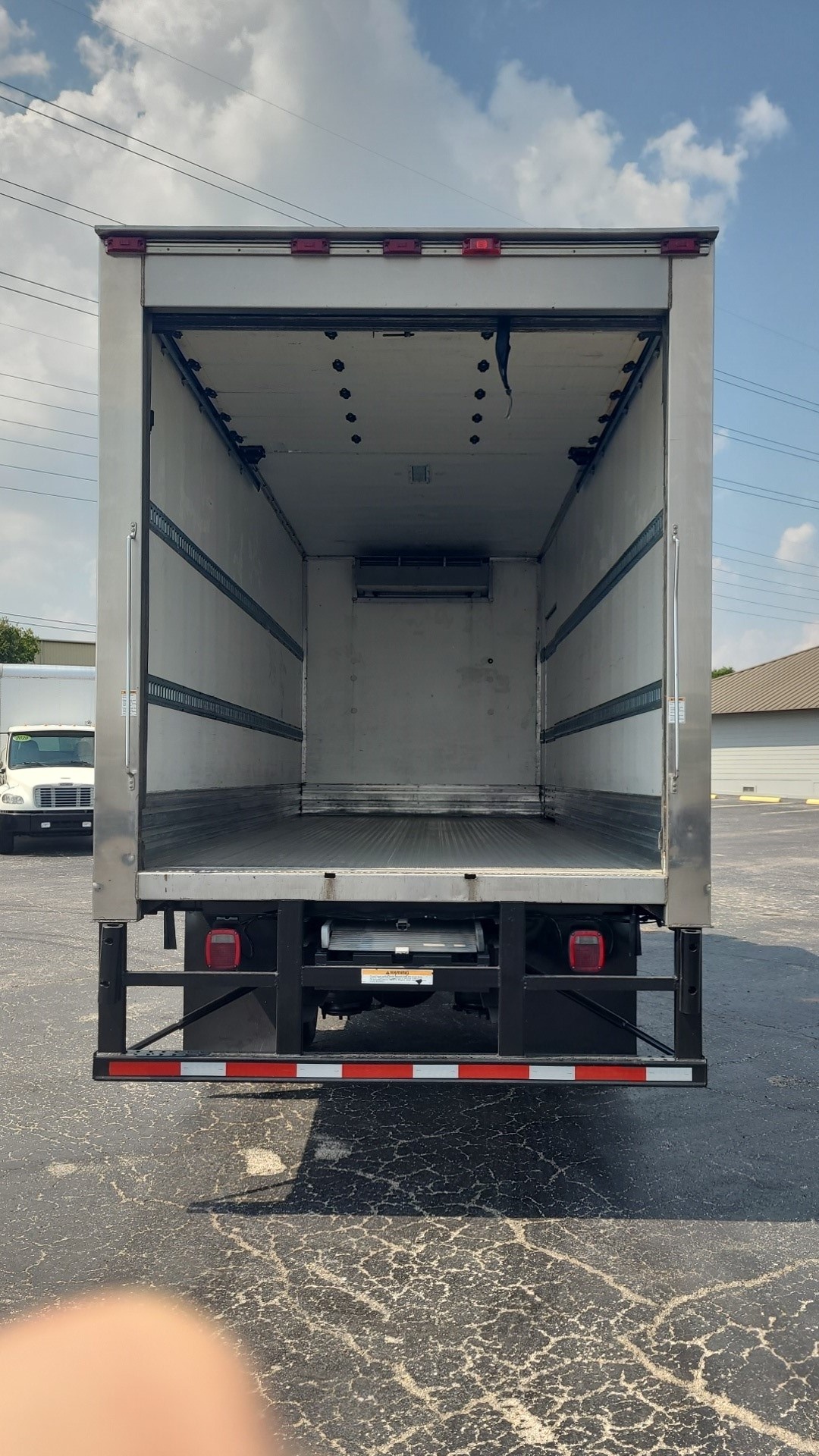 2019 International 4300 - image 3