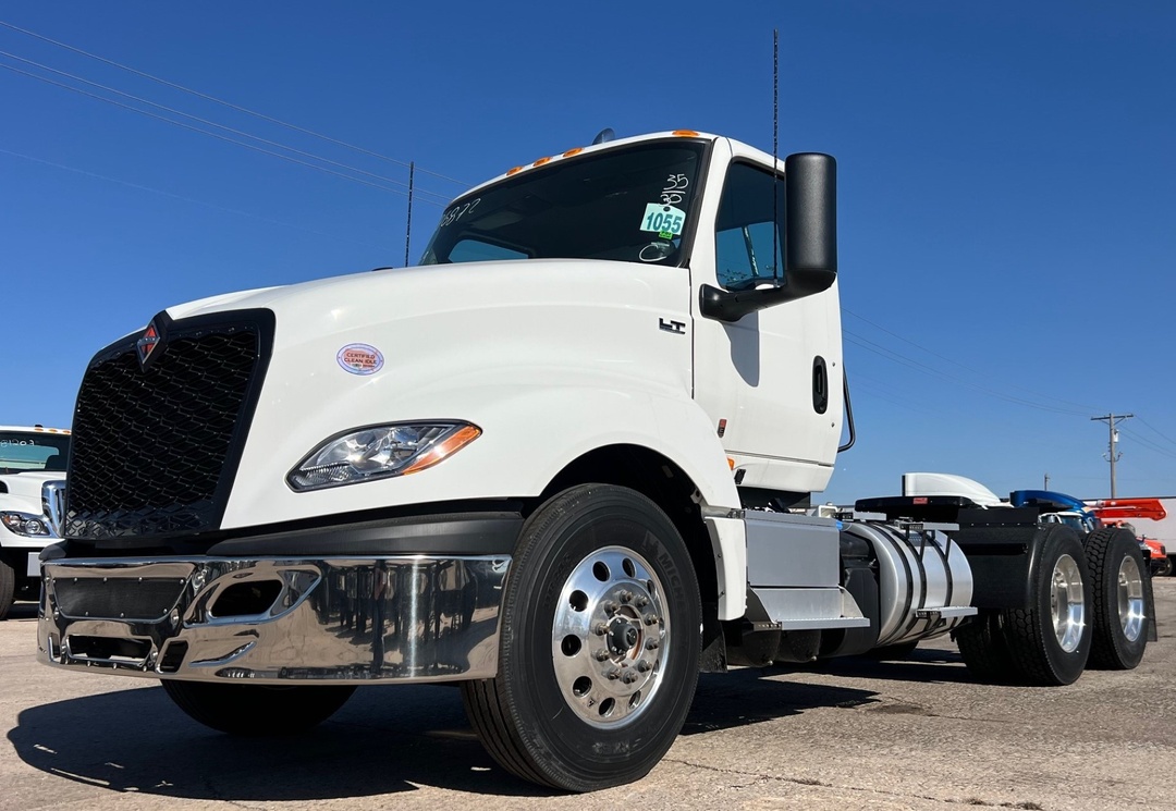 2026 International LT - image 5