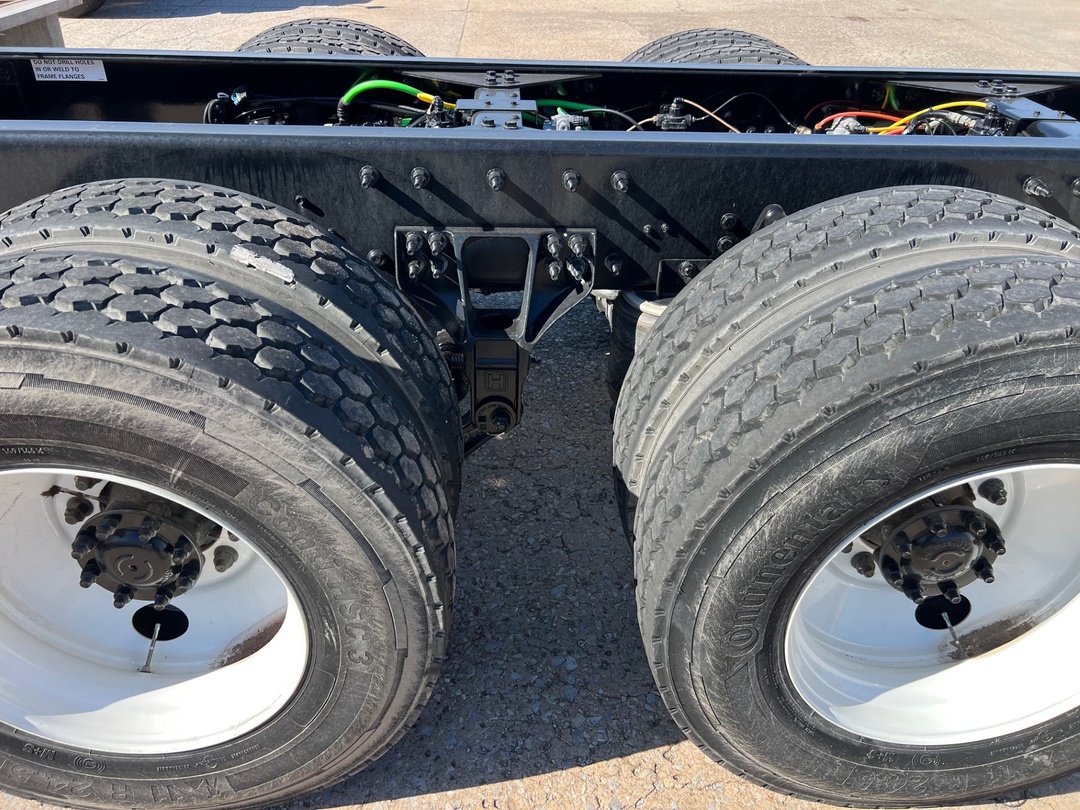 2025 International - image 5