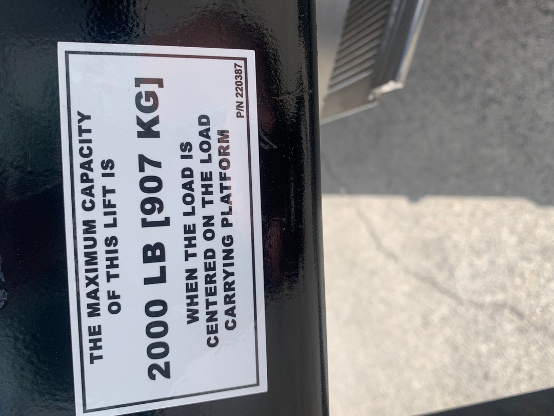 2024 Isuzu NPR - image 5