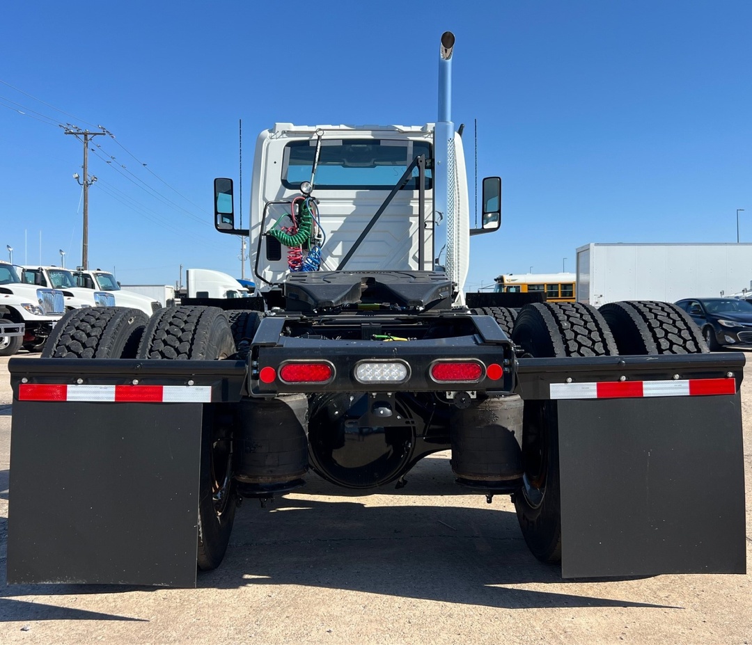 2026 International LT - image 4