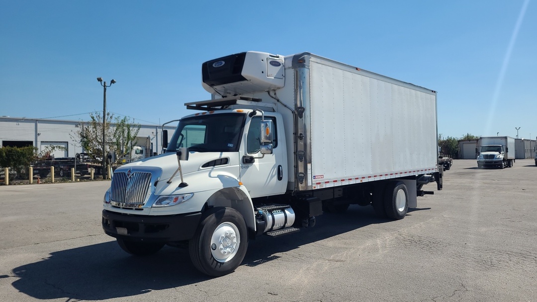 2020 International MV - image 7