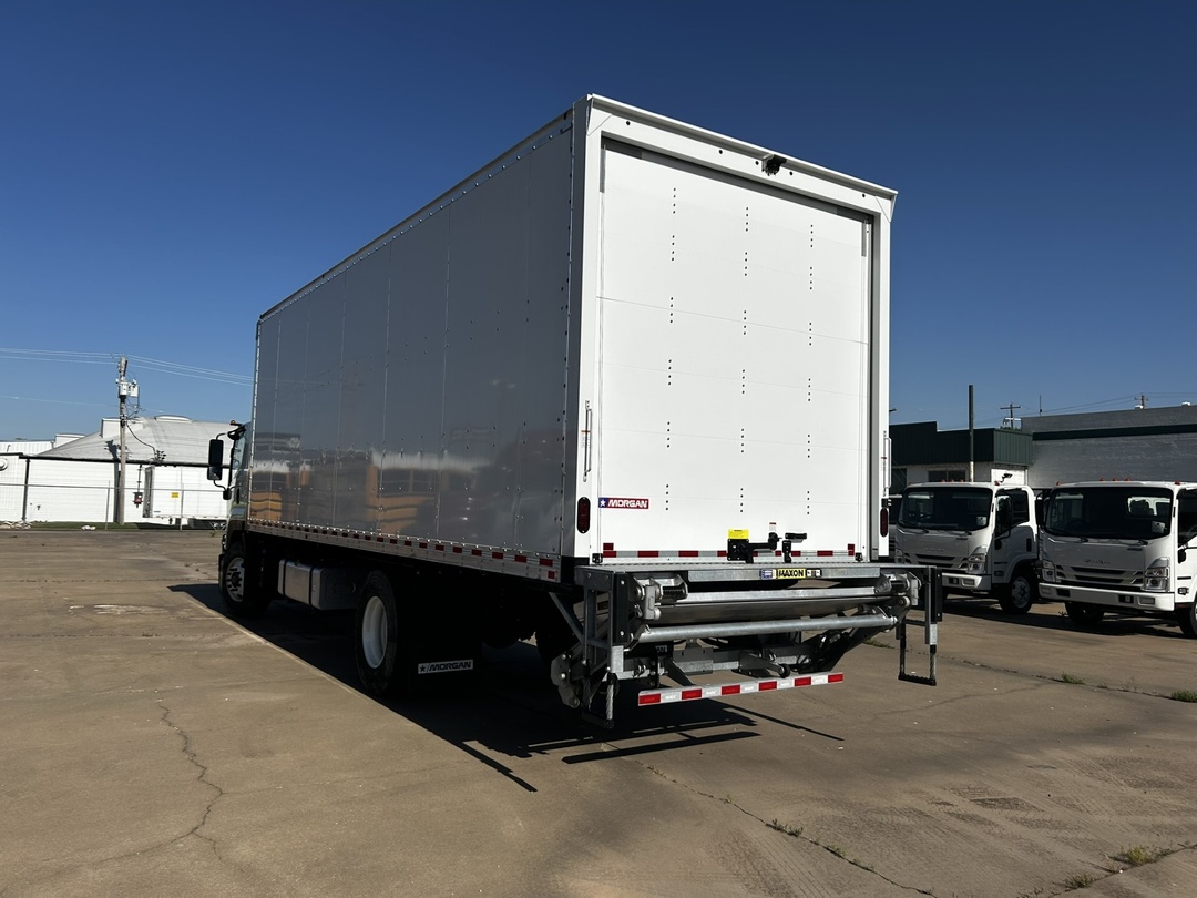 2025 Isuzu FTR - image 5