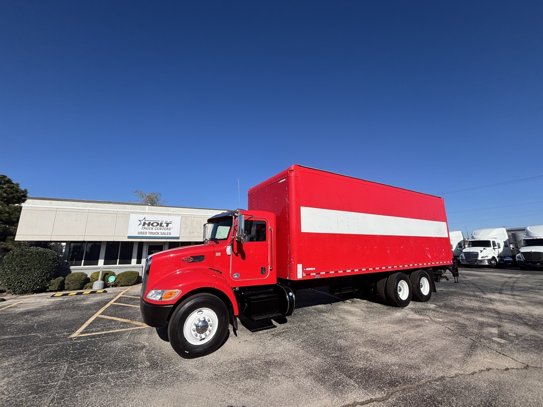 2020 Peterbilt 348 - image 5