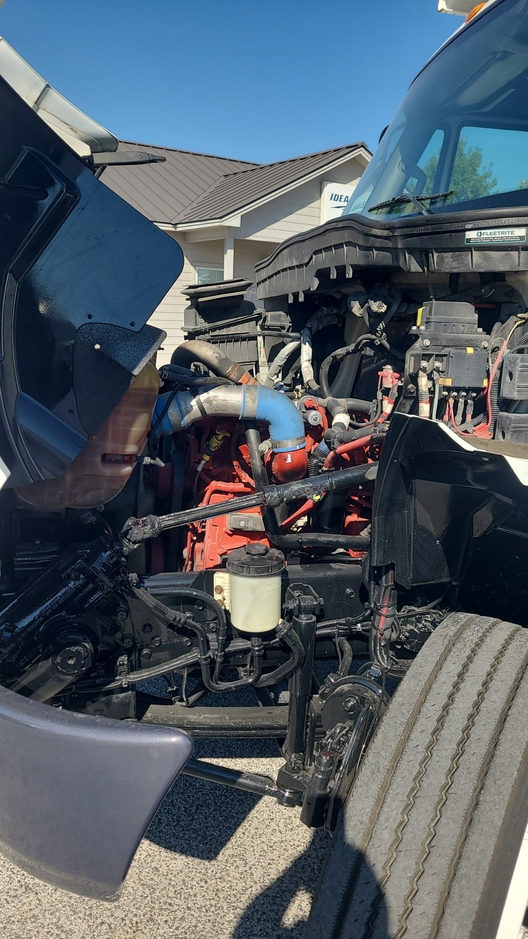 2019 International 4300 - image 7