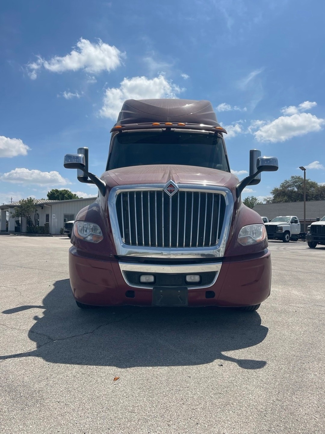 2023 International LT in SAN ANTONIO, TX — photo 2