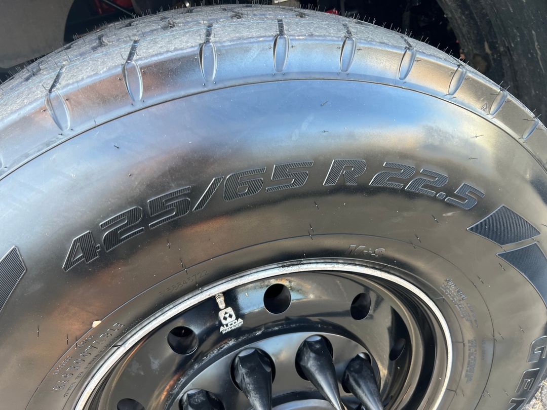 2023 Peterbilt 389 - image 16